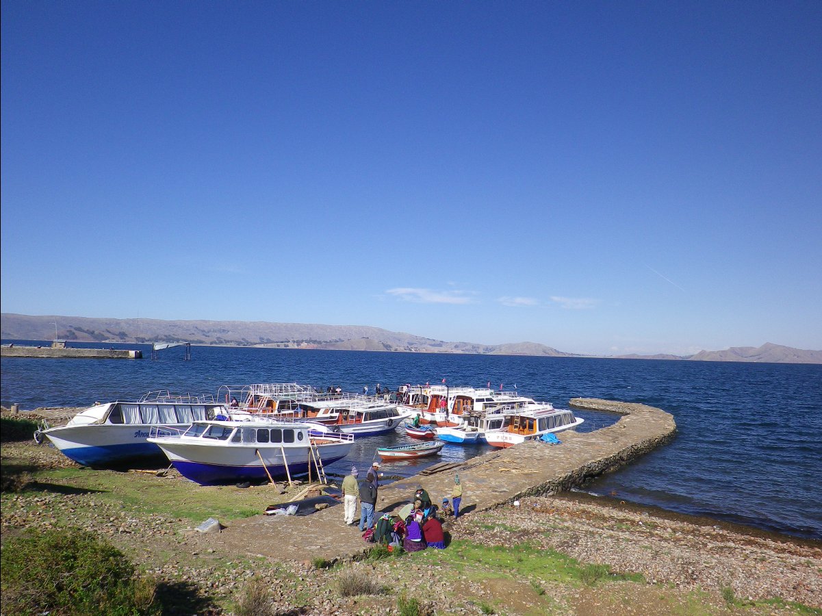 Island Amantani75